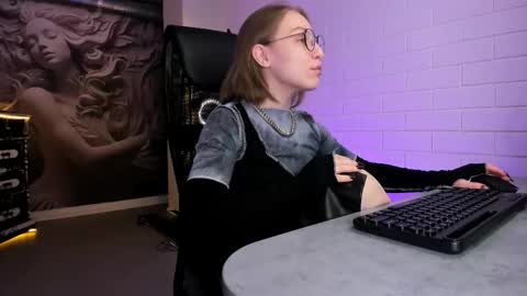 APHEX QUEEN online show from 11/09/25, 05:17