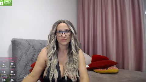 Sarah online show from 09/21/25, 11:50