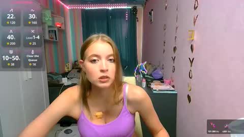 Snapshot of aphrodite_wow_ chatting on 09/16/25, 12:50 Aphrodite online show from 09/16/25, 12:50