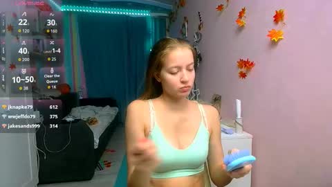 Snapshot of aphrodite_wow_ chatting on 11/18/25, 10:09 Aphrodite online show from 11/18/25, 10:09