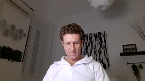 Snapshot of apollobest77 chatting on 01/11/25, 06:23 apollobest77 online show from 01/11/25, 06:23