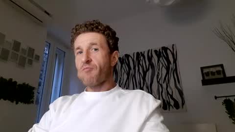 Snapshot of apollobest77 chatting on 01/20/25, 03:28 apollobest77 online show from 01/20/25, 03:28