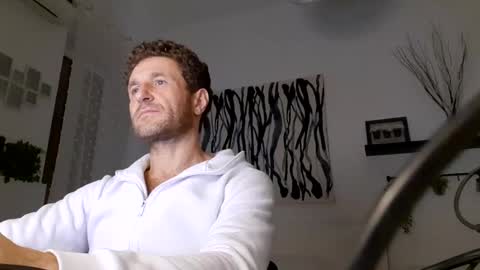 Snapshot of apollobest77 chatting on 01/23/25, 07:51 apollobest77 online show from 01/23/25, 07:51