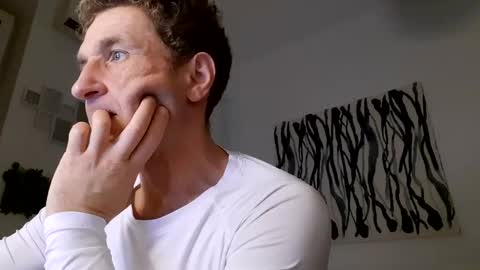 Snapshot of apollobest77 chatting on 01/27/25, 07:13 apollobest77 online show from 01/27/25, 07:13