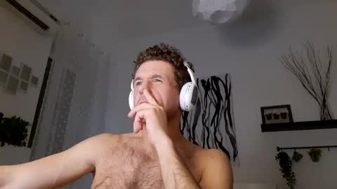 Snapshot of apollobest77 chatting on 01/30/25, 12:07 apollobest77 online show from 01/30/25, 12:07