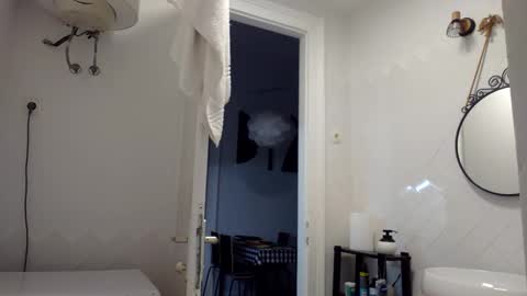 Snapshot of apollobest77 chatting on 02/03/25, 07:52 apollobest77 online show from 02/03/25, 07:52