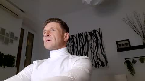 Snapshot of apollobest77 chatting on 02/09/25, 08:56 apollobest77 online show from 02/09/25, 08:56