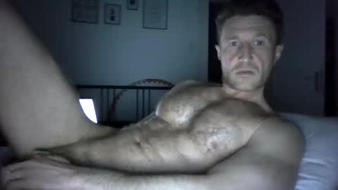 Snapshot of apollobest77 chatting on 02/15/25, 06:23 apollobest77 online show from 02/15/25, 06:23