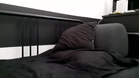 Snapshot of apollobest77 chatting on 10/08/25, 03:09 apollobest77 online show from 10/08/25, 03:09