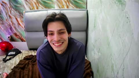 Apolo online show from 02/12/25, 08:50