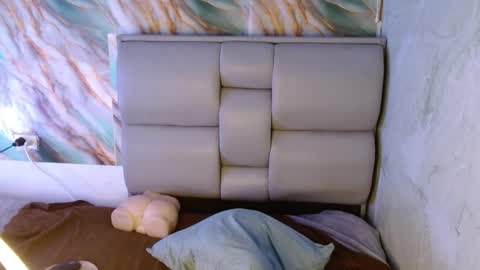 Apolo online show from 09/19/25, 09:15