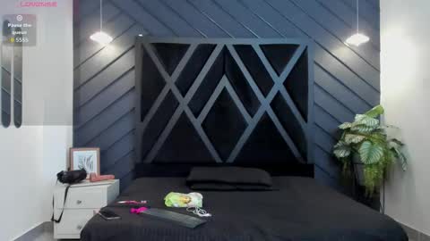 Snapshot of apolo_bianco_ chatting on 09/10/25, 11:27 APOLO online show from 09/10/25, 11:27