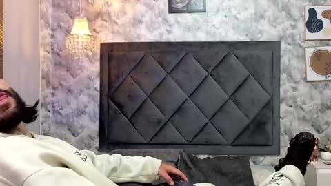 Apolo online show from 09/30/25, 09:20