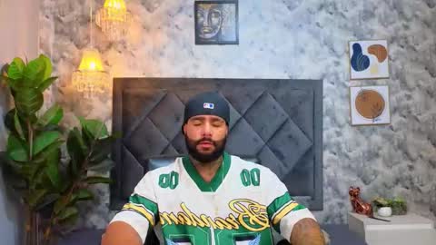 Apolo online show from 11/04/25, 08:52