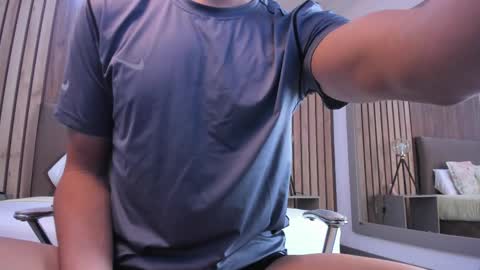 apolojackson2 online show from 04/28/26, 12:43