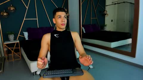 apolojackson2 online show from 05/11/26, 12:44