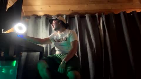 Snapshot of aponthier151 chatting on 11/08/25, 02:56 aponthier151 online show from 11/08/25, 02:56