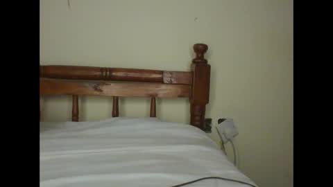 apple_bitch online show from 03/08/26, 05:22