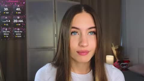 Vicki online show from 10/16/25, 09:10