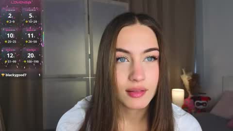 Vicki online show from 10/19/25, 09:10