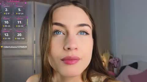 Vicki online show from 11/17/25, 09:04