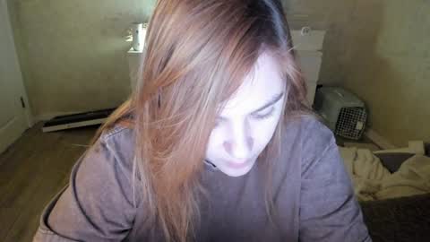 appleyummybuns online show from 04/21/26, 04:41