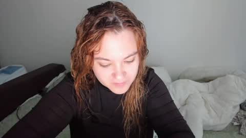 appleyummybuns online show from 06/08/26, 04:02