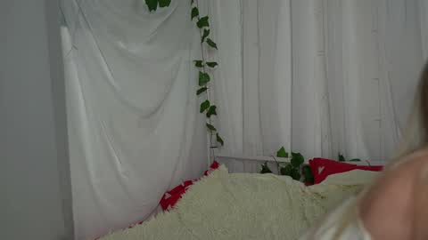  REYNA  my friend   online show from 01/14/25, 03:04