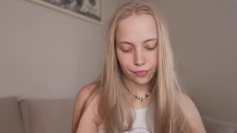  REYNA  my friend   online show from 05/31/26, 04:14