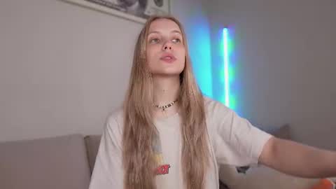  REYNA  my friend   online show from 06/15/26, 03:14