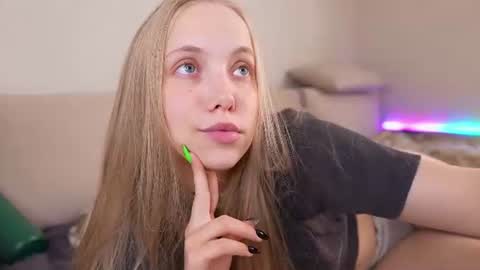 REYNA  my friend   online show from 06/21/26, 03:25