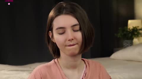 Meghan online show from 03/04/26, 01:39