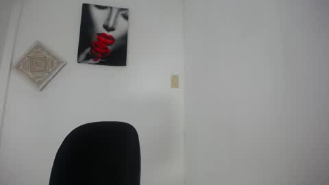 Snapshot of aprhillove chatting on 12/17/24, 07:40 Aprhillove online show from 12/17/24, 07:40