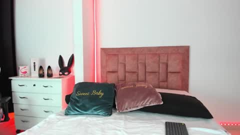 april collinsxx online show from 03/25/26, 11:22