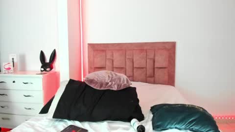 april collinsxx online show from 05/15/26, 10:50