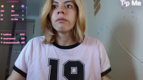 April Dumont online show from 06/25/26, 11:26