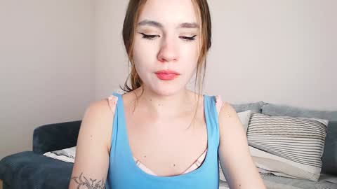 Snapshot of april_felicity chatting on 01/13/25, 10:13 April online show from 01/13/25, 10:13