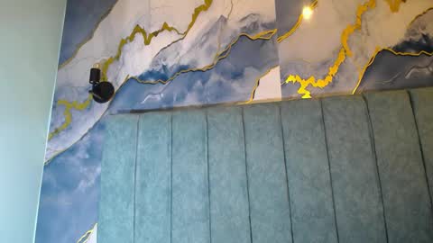 April online show from 04/15/26, 07:58