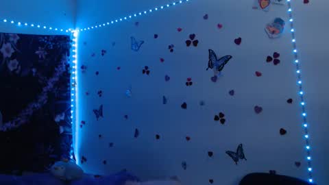 april_l6 online show from 12/16/25, 07:30