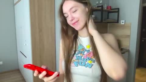 april_moon_s online show from 08/07/26, 04:42