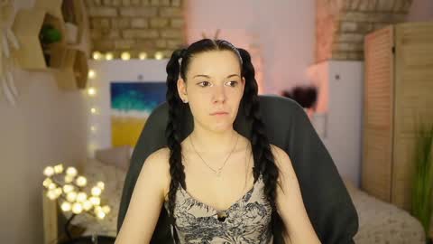 april_olsen online show from 03/06/25, 12:19