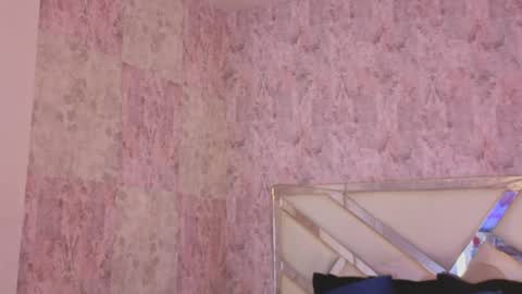 Isabella online show from 03/28/26, 09:47