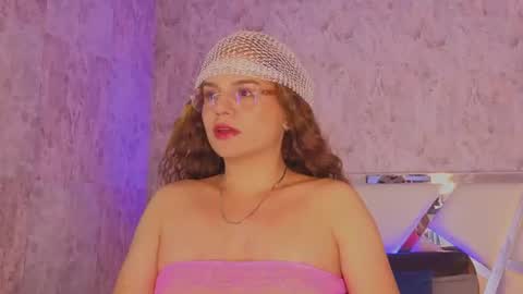 Isabella online show from 06/26/26, 08:35