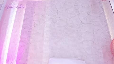 April online show from 10/08/25, 06:33