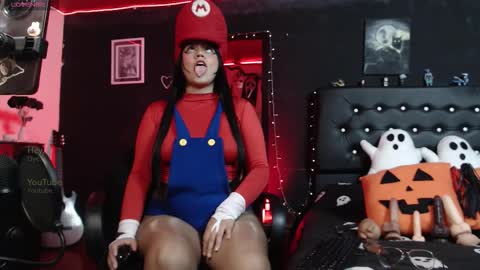 Snapshot of aprildol chatting on 10/08/25, 04:54 lucy online show from 10/08/25, 04:54