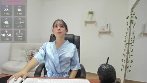 Snapshot of aprildubois_ chatting on 12/06/24, 09:24 April online show from 12/06/24, 09:24