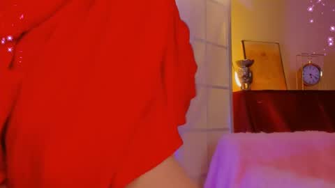 aprill_o_nill online show from 12/08/24, 05:22