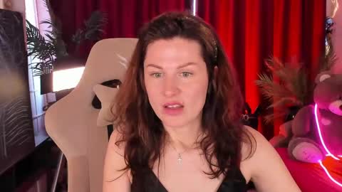 aprill_o_nill online show from 04/14/26, 08:42