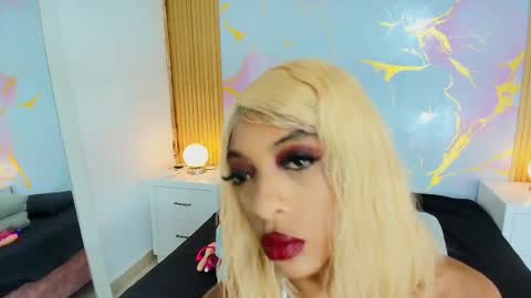 aprillross online show from 02/05/26, 12:21