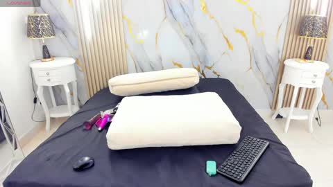 aprillross online show from 04/11/26, 12:31